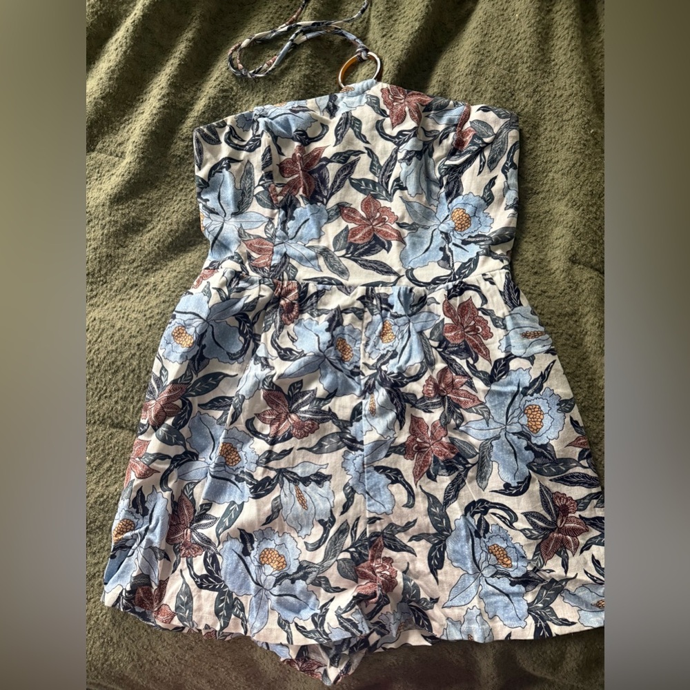 Old Navy Floral Strapless Romper in Light Blue, Rust & White